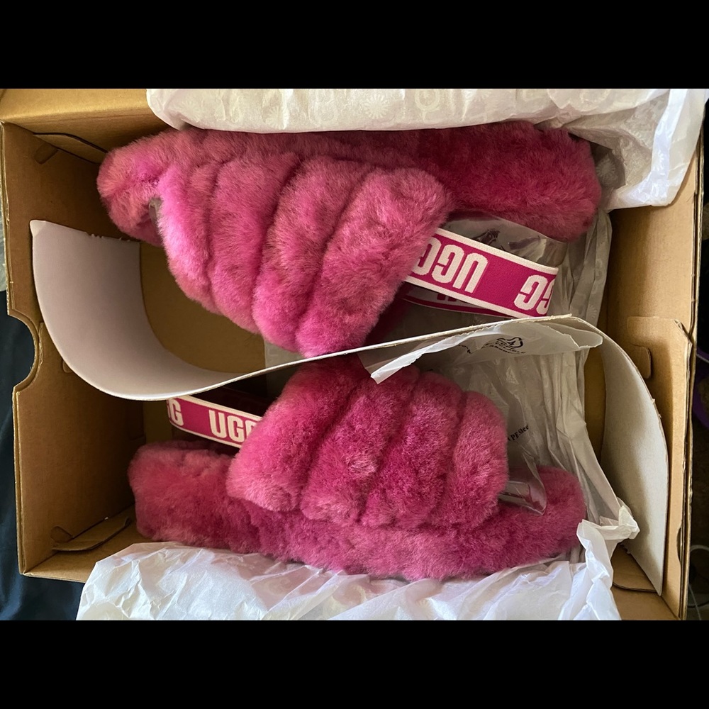Ugg Fluff Yeah Slides